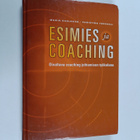 Christina Forssell ym. : Esimies ja coaching : oivaltava ... - pikkukuva 1