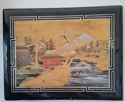 ANTIIKKINEN JAPANILAINEN LAKKA TAULU-UPEA. Meiji-kausi 1890