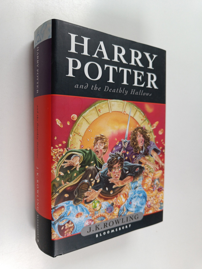 J. K. Rowling : Harry Potter and the Deathly Hallows