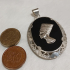 Vintage Hopea Art Deco Egyptiläinen Nefertiti riipus sydän - pikkukuva 4