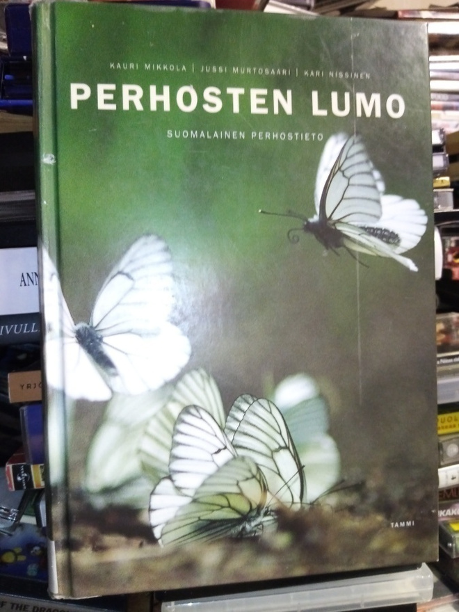 Mikkola ym. :  Perhosten lumo -  suomalainen perhostieto