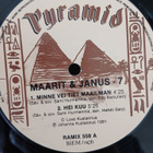 Maarit & Janus 7 : Hei kuu. 12" Maxi - pikkukuva 3