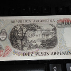 Argentiina 10 pesos 1983-84 P313 UNC - pikkukuva 2