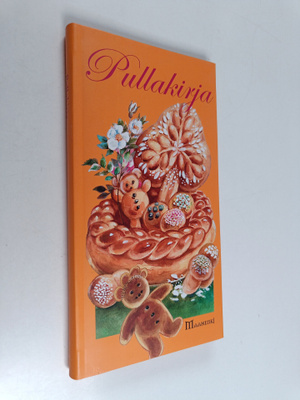 Riitta Mustonen : Pullakirja