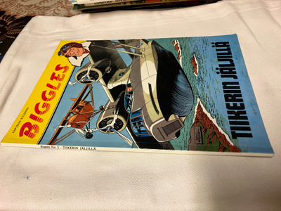 BIGGLES TIIKERIN JÄLJILLÄ HYVÄ