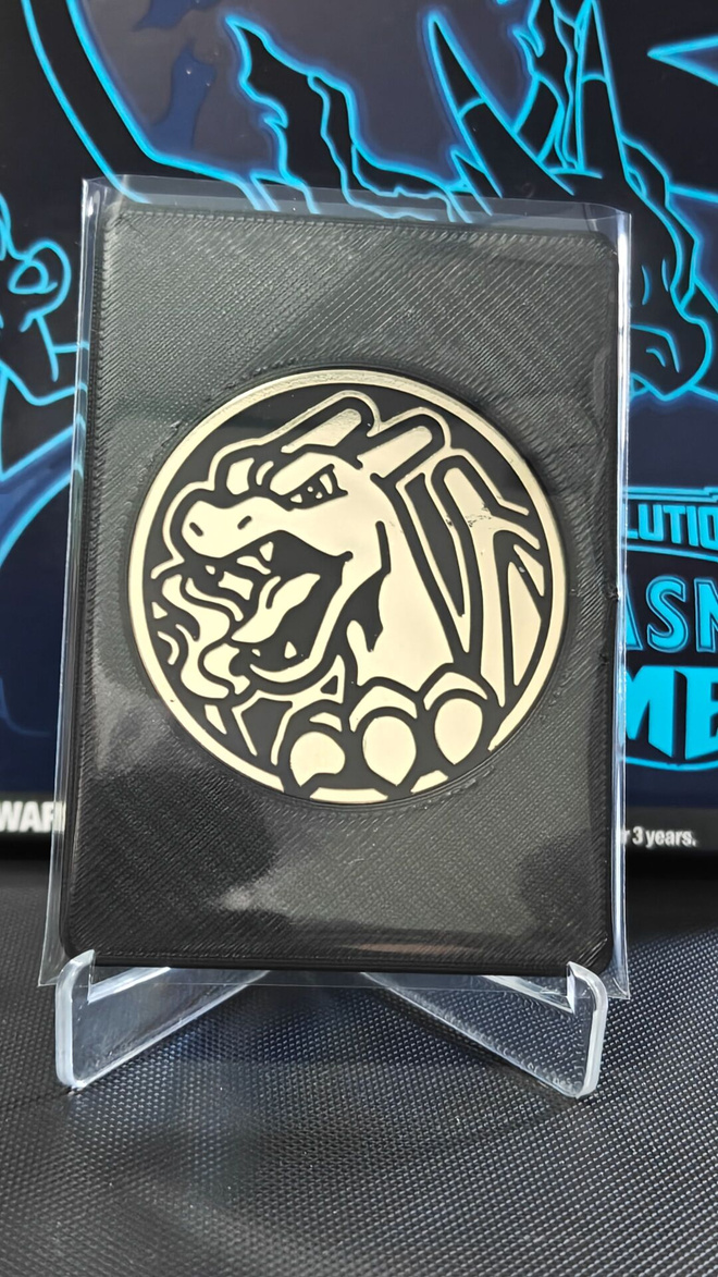 Pokémon Charizard Coin