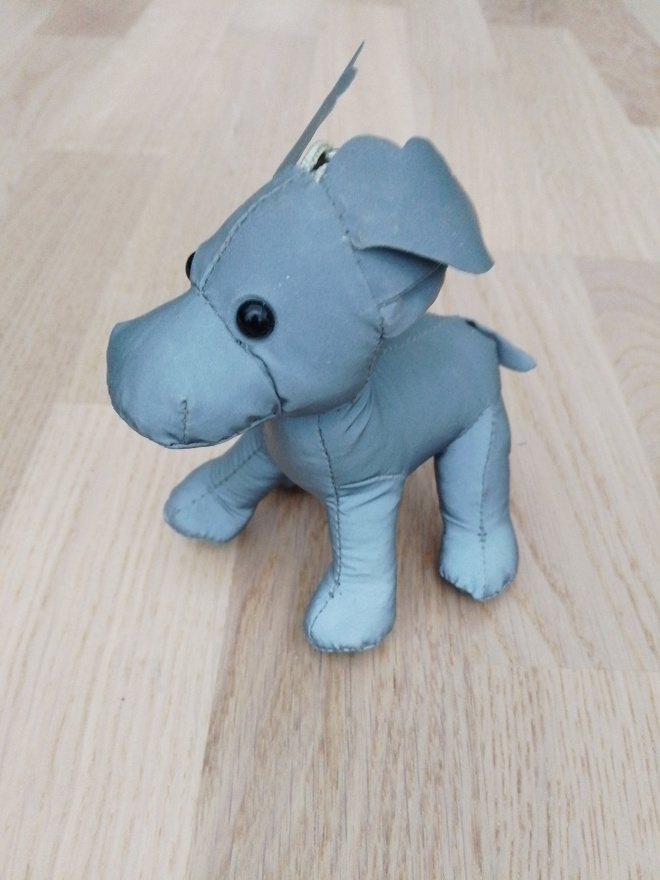 Poro pehmoheijastin