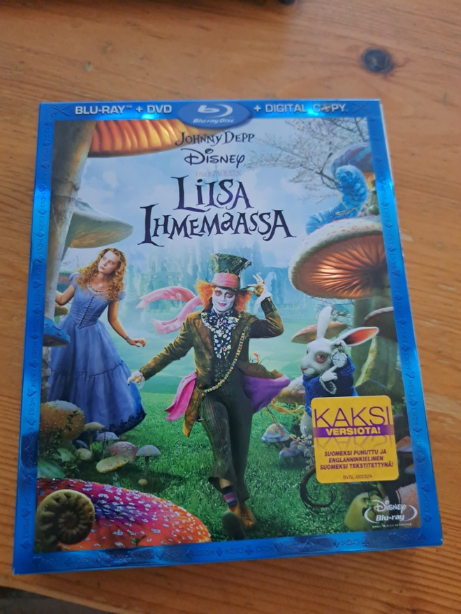 Liisa Ihmemaassa Blu-Ray+DVD+Digital Copy uudenveroinen