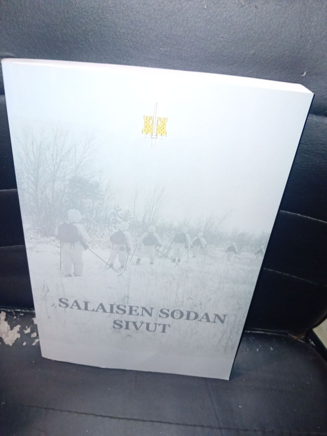 SALAISEN SODAN SIVUT ( SIS POSTIKULU )