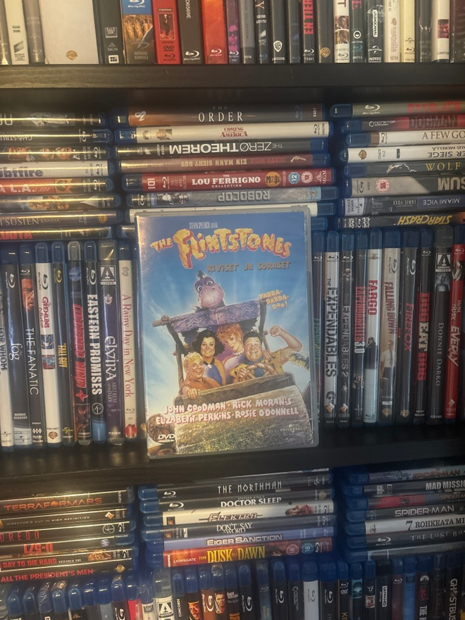 Kiviset soraset (2004) Steven Spielberg
