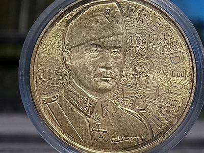 Mannerheim Kullanvärinen mitali. Halkaisija noin 37 mm.