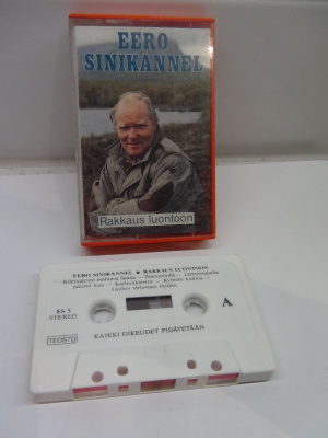 EERO SINIKANNEL, RAKKAUS LUONTOON