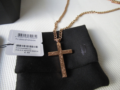 POLICE SINNER KAULARIIPUS