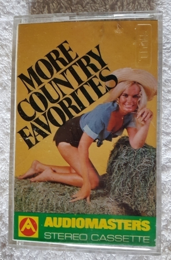 MORE COUNTRY FAVORITES C-KASETTI US