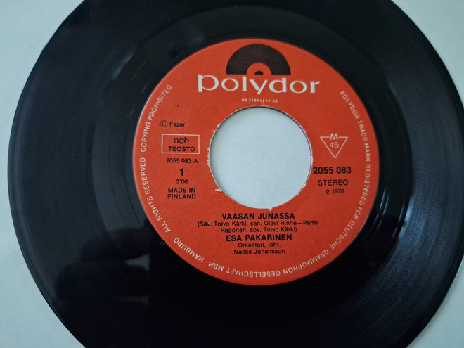 ESA PAKARINEN - VAASAN JUNASSA 7 " Single