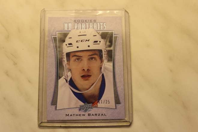 2016-17 Upper Deck Portraits Blue /25  Mathev Barzal