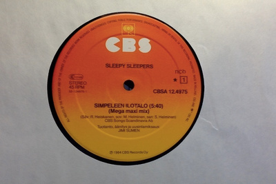 SLEEPY SLEEPERS :: SIMPELEEN ILOTALO : VINYYLI MAXI 12" 1984