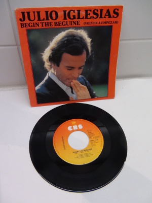 JULIO IGLESIAS 7´BEGIN THE BEGUINE,O ME QUIERES O ME DEJAAS