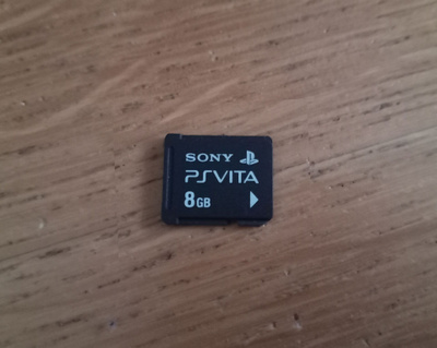 Sony PS VITA 8GB muistikortti
