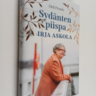 Heli Pruuki : Sydänten piispa Irja Askola - pikkukuva 1