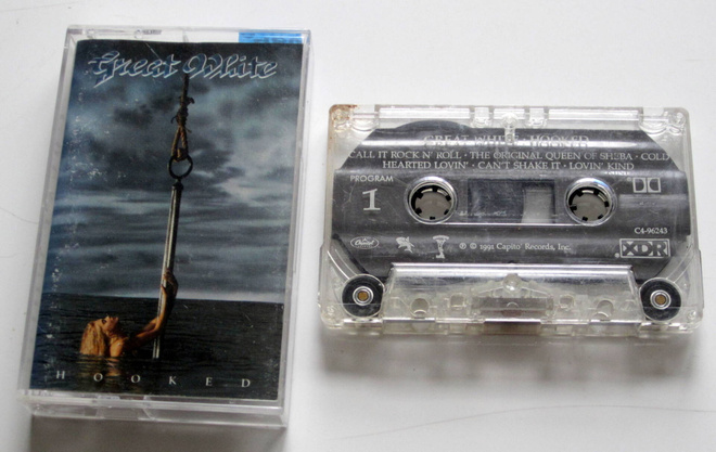GREAT WHITE Hooked 1991 C-KASETTI
