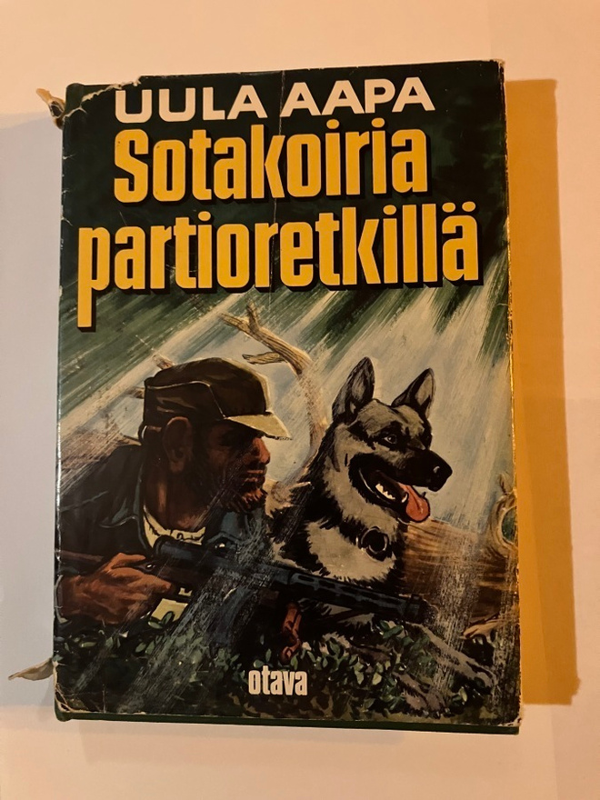 Uula Aapa : Sotakoiria partioretkillä