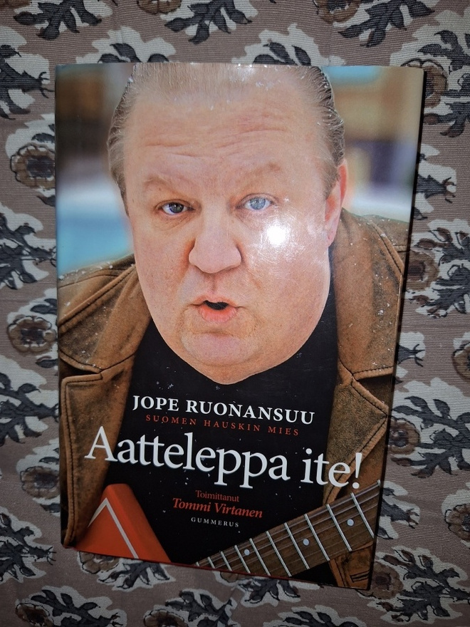 Tommi Virtanen : Jope Ruonansuu Aatteleppa ite !  1p