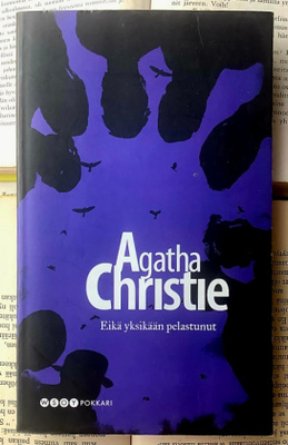 Agatha Christie - Eikä yksikään pelastunut (pokkari)