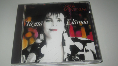 Paula Koivuniemi - Täyttä elämää
