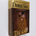 Danielle Steel : The kiss - pikkukuva 1