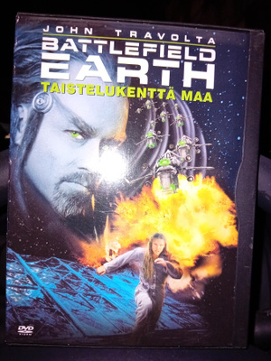 Dvd Taistelukenttä maa (  SIS POSTIKULU )