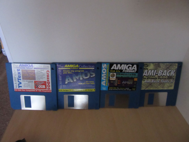 5 kpl Amiga diskettejä