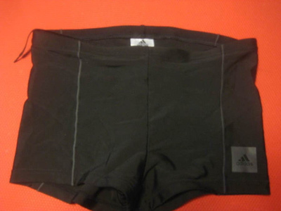 ** Adidas uimahousut koko  M *