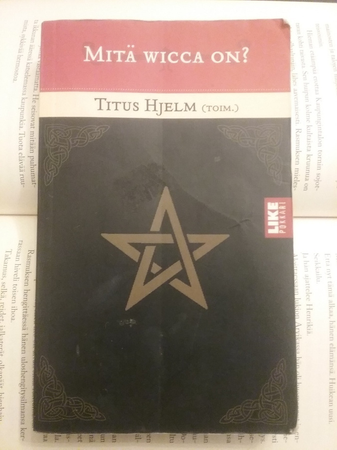 Titus Hjelm - Mitä wicca on? (pokkari)