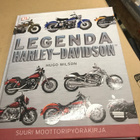 Harley Davidson-kirja - pikkukuva 1