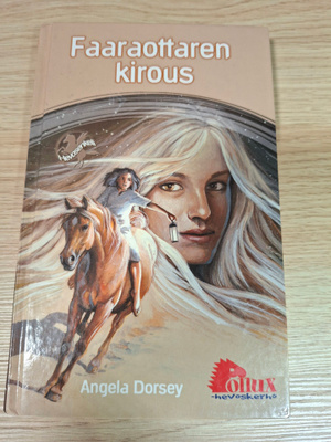 Faaraottaren kirous - Angela Dorsey