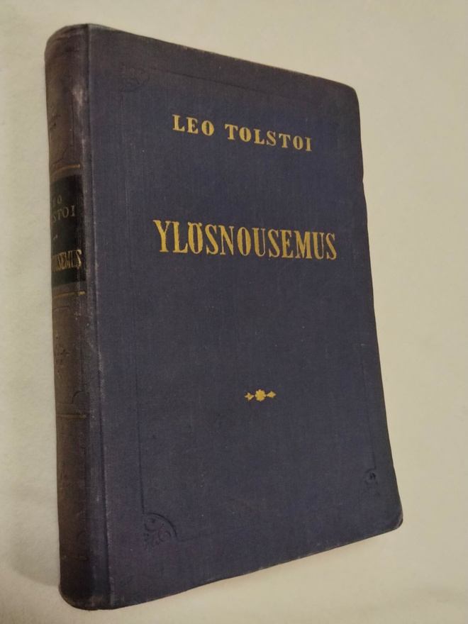 Leo Tolstoi : Ylösnousemus