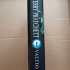 Terry Pratchett : Valtio Kovakantinen - pikkukuva 2