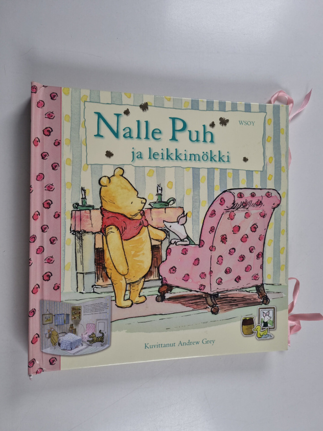 Andrew Grey : Nalle Puh ja leikkimökki