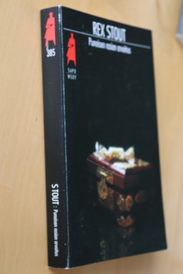 Rex Stout : Punaisen rasian arvoitus ( SAPO 3.p. 1995 )