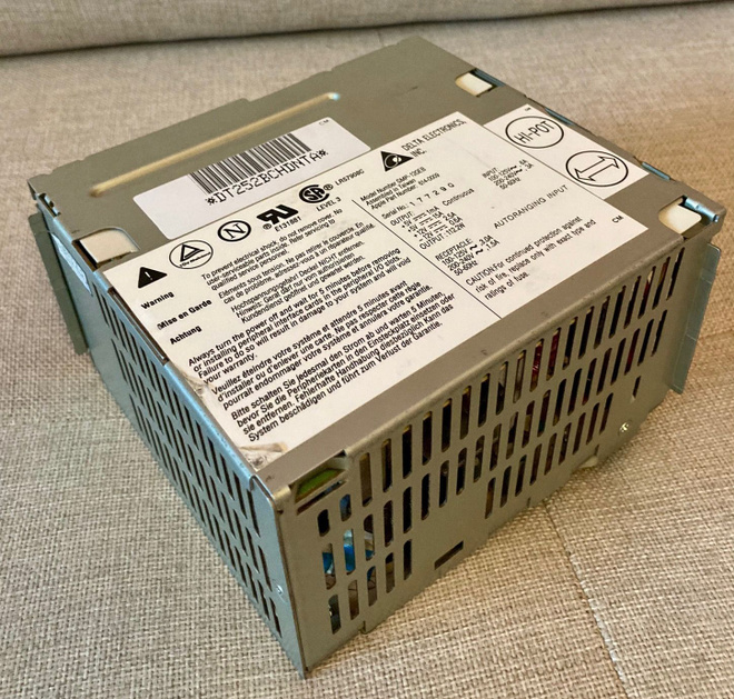 Virtalähde Power Supply Unit 112W Apple Macintosh Quadra 700