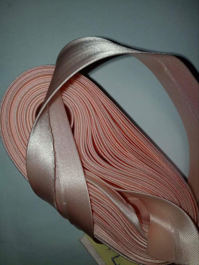 Vinokantti satiinia  (19mm)