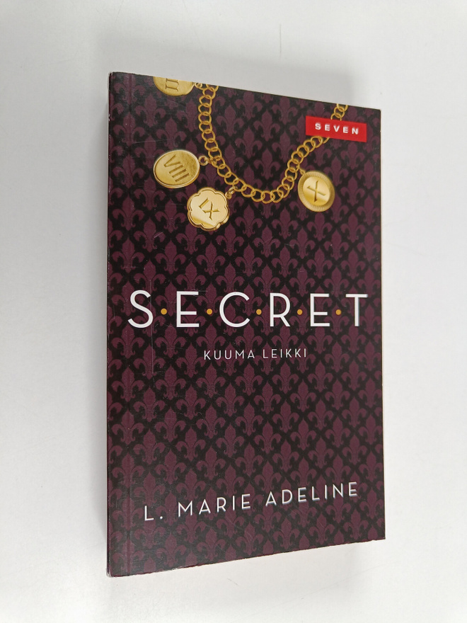 L. Marie Adeline : SECRET : kuuma leikki