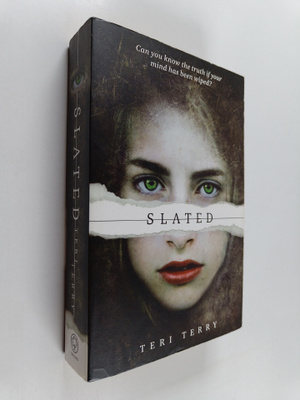 Teri Terry : Slated