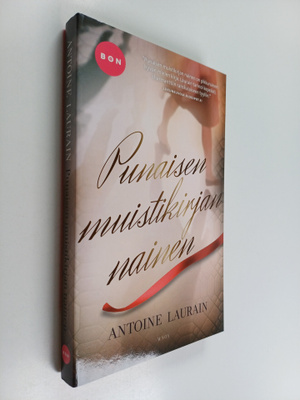 Antoine Laurain : Punaisen muistikirjan nainen
