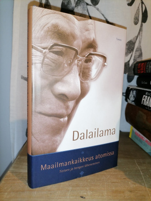 Dalailama - Maailmankaikkeus atomissa 1.p.2006