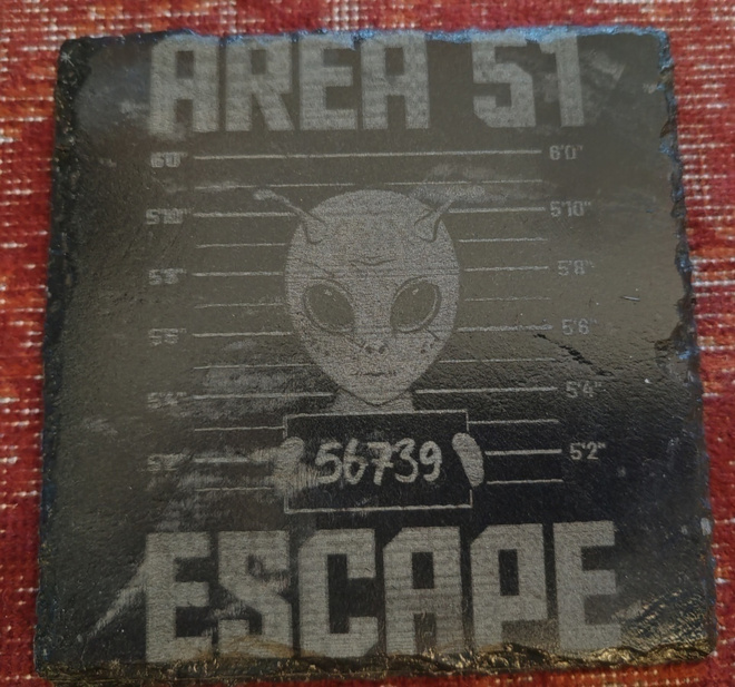 Mukinlalunen Area 51 Escape Luonnonkivi