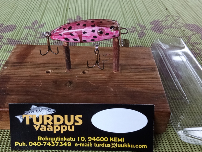 Turdus Pätäkkä 5,5cm Pink Lady  Jalokalalle