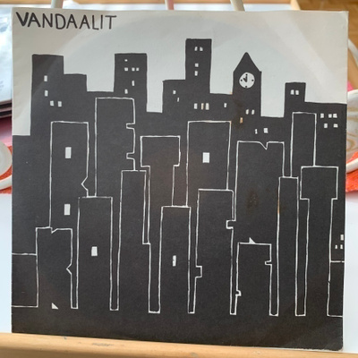 VANDAALIT: Betonikolossit * Hipinreuhake * FIN 1981