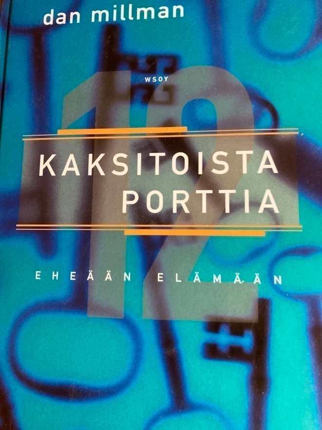 MILLMAN: KAKSITOISTA PORTTIA - EHEÄÄN ELÄMÄÄN